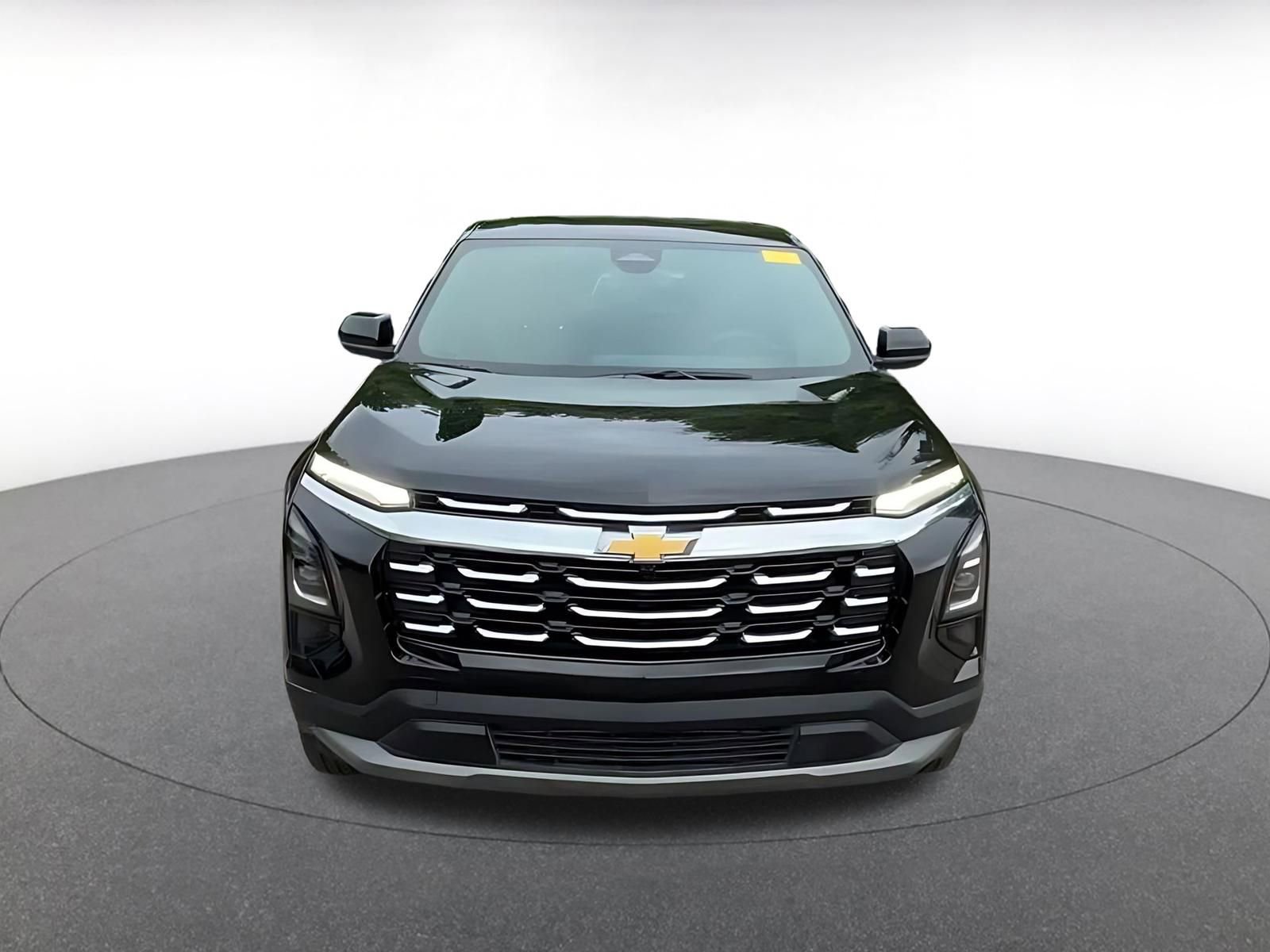 Used 2025 Chevrolet Equinox LT FWD image 4