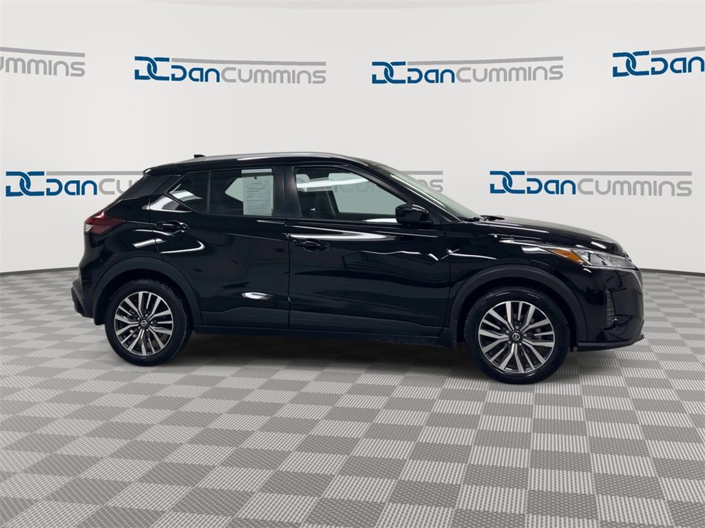 Used 2021 Nissan Kicks SV image 9