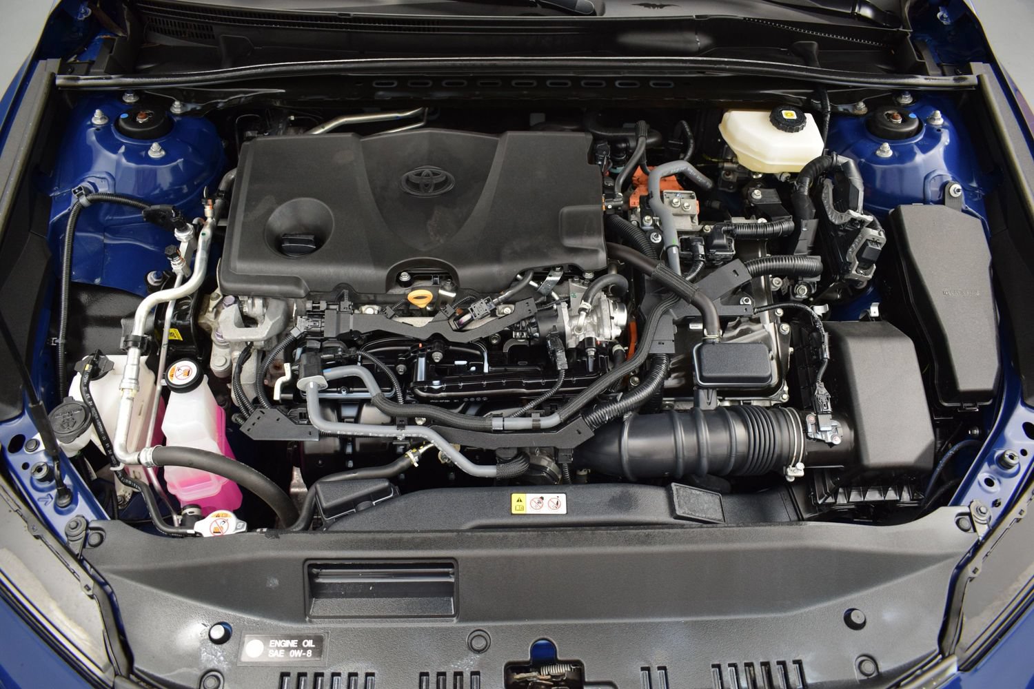Used 2025 Toyota Camry SE FWD image 9