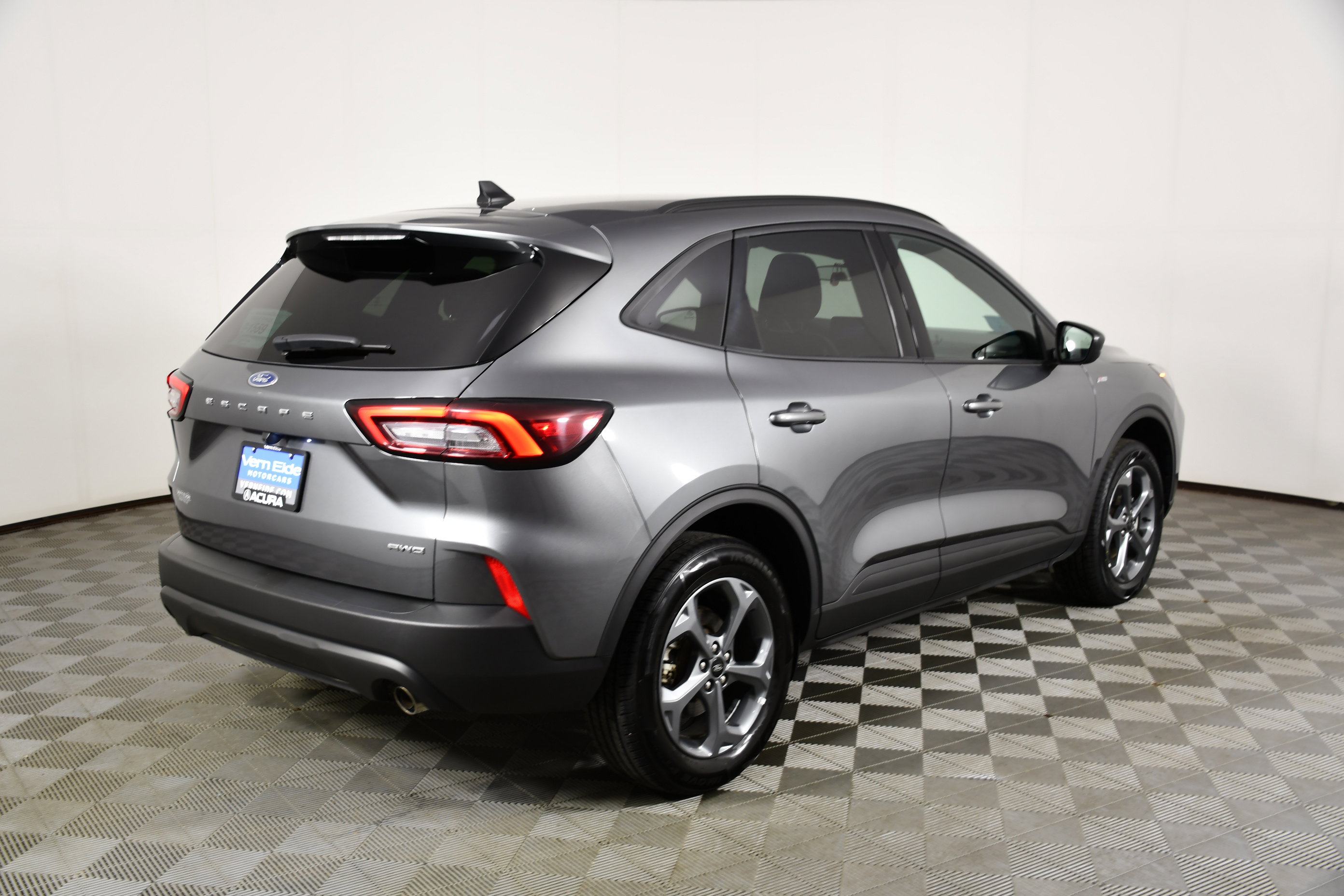 Used 2025 Ford Escape ST-Line image 6