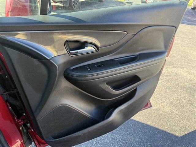 Used 2017 Buick Encore Essence FWD image 42