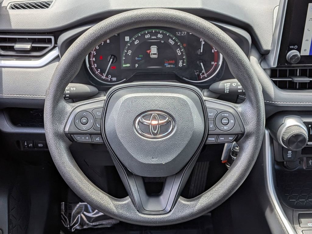 Used 2025 Toyota RAV4 LE image 21