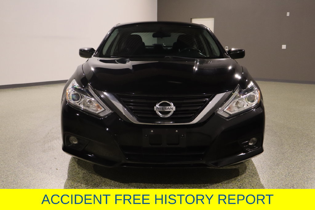 Used 2017 Nissan Altima 2.5 SV FWD image 2