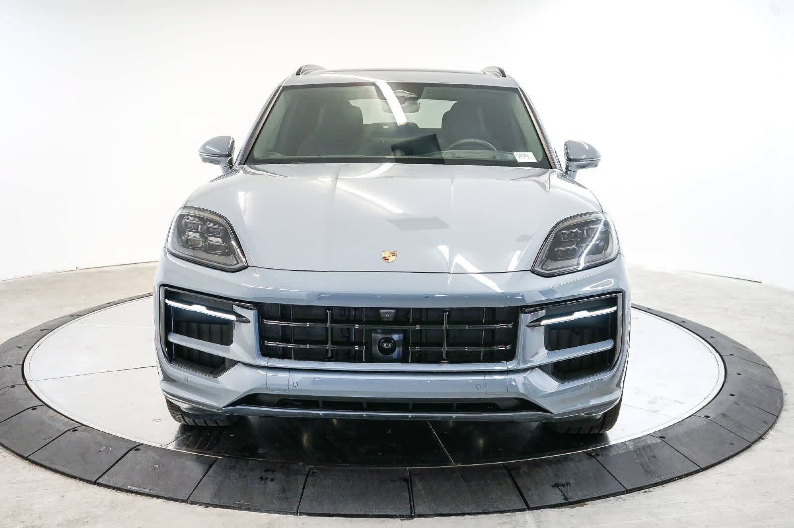New 2026 Porsche Cayenne GTS AWD/4WD image 6