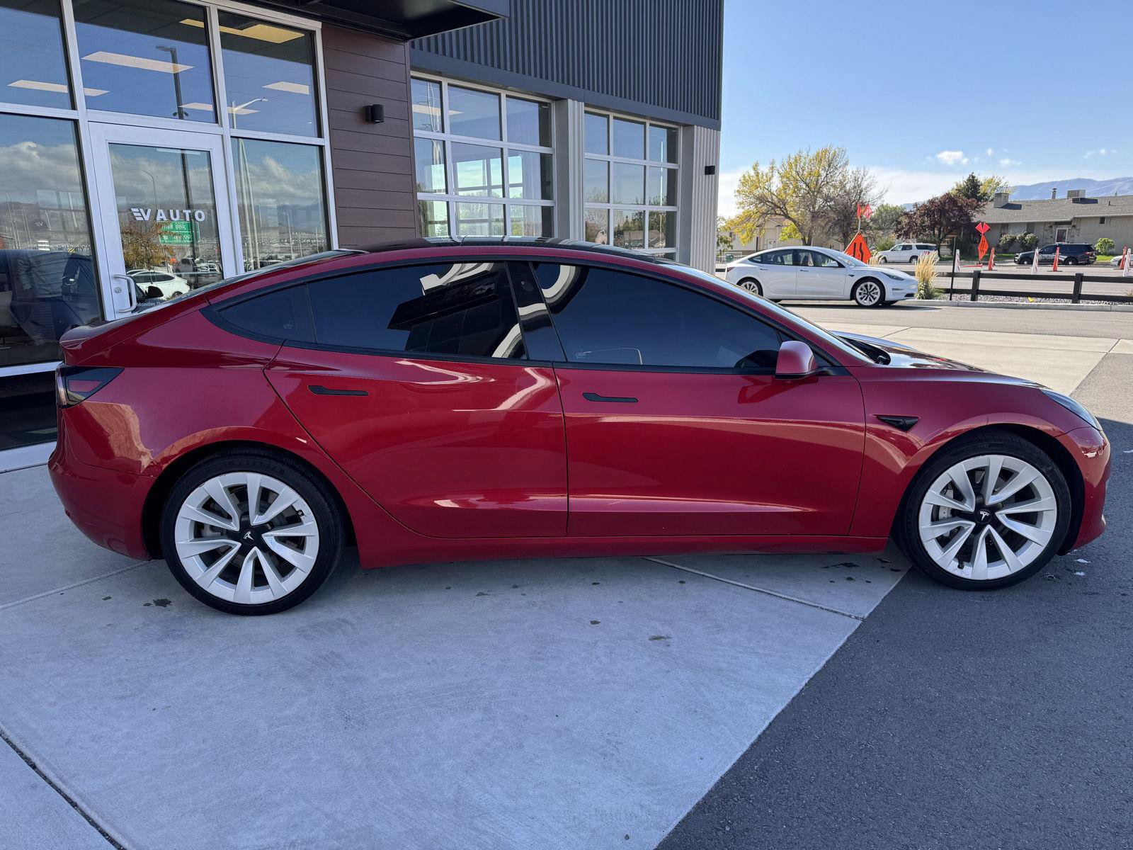 Used 2021 Tesla Model 3 Long Range AWD/4WD image 3