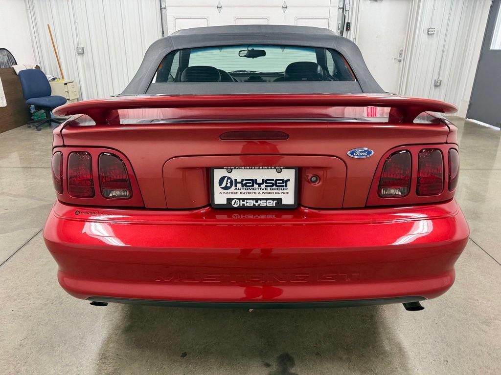 Used 1996 Ford Mustang GT RWD image 4