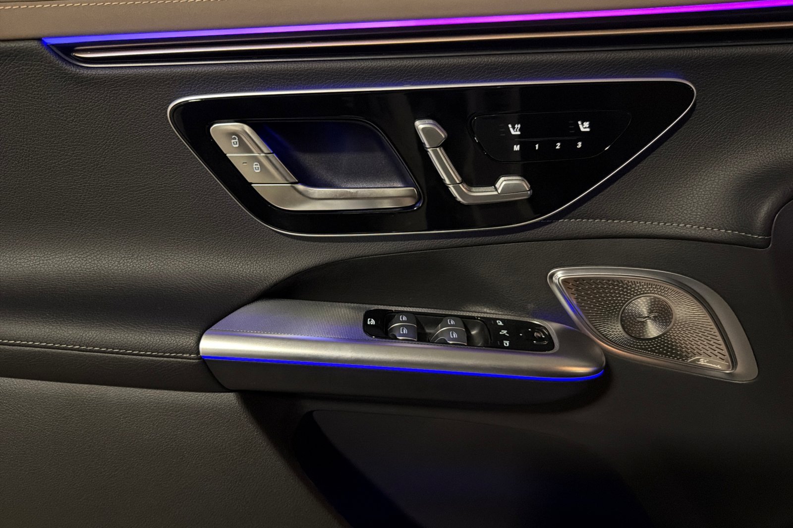 New 2027 Mercedes-Benz EQE 320 4MATIC SUV image 10