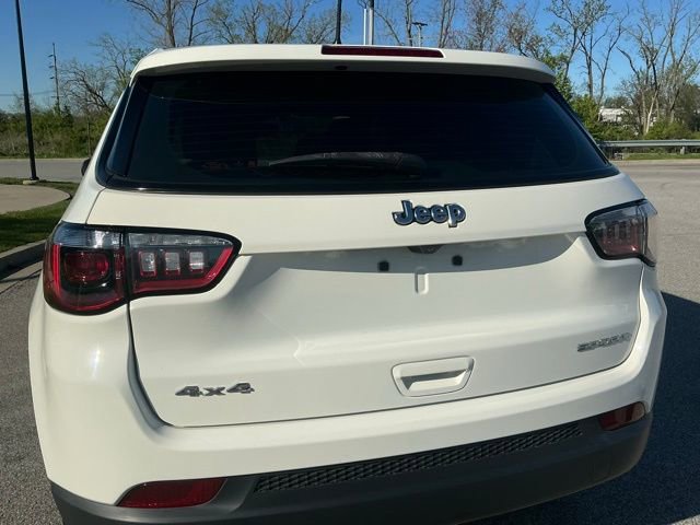Used 2018 Jeep Compass Sport AWD/4WD image 10