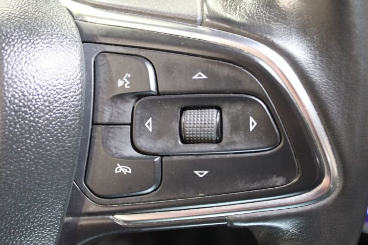 Used 2021 Buick Envision Essence w/ Sport Touring Package image 35