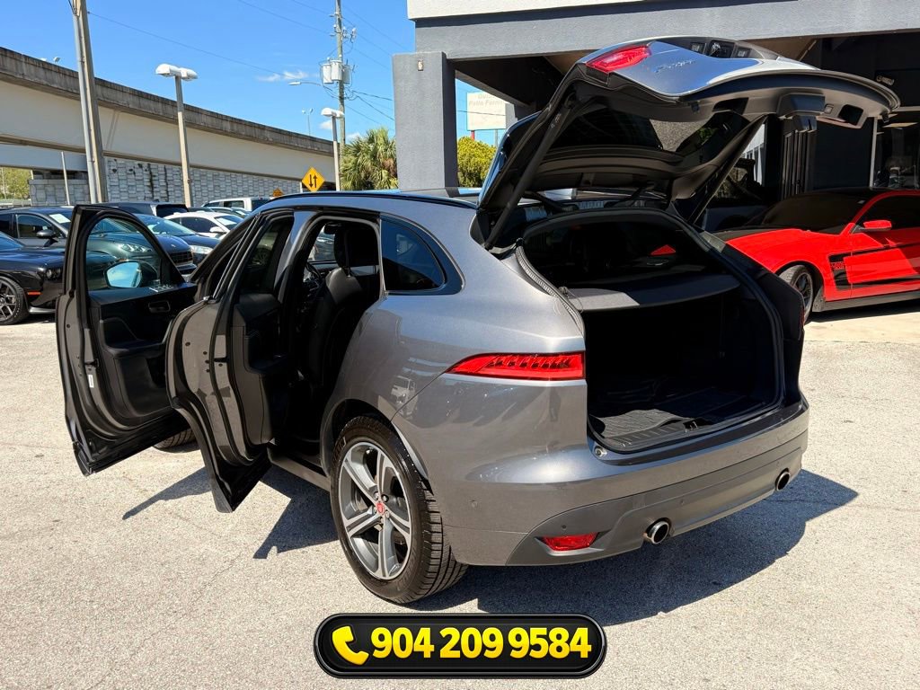 Used 2017 Jaguar F-PACE R-Sport image 27