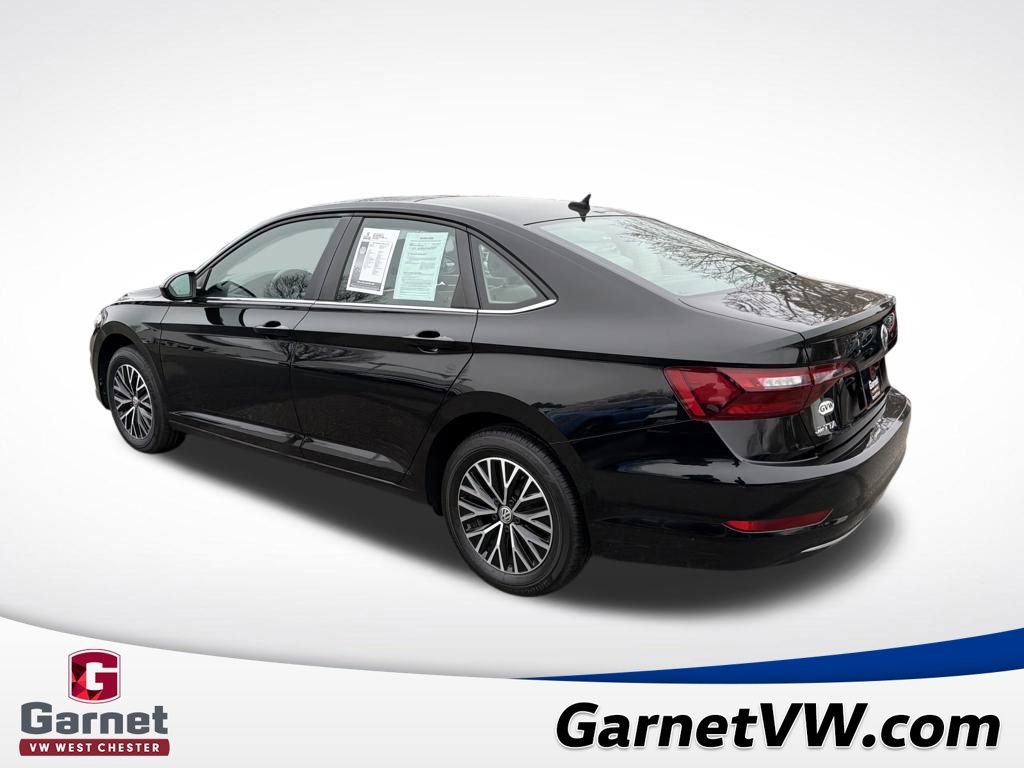 Used 2020 Volkswagen Jetta SE w/ SE Cold Weather Package image 3