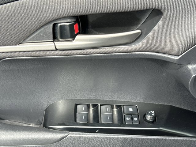 Used 2025 Toyota Camry LE w/ Convenience Package FWD image 15