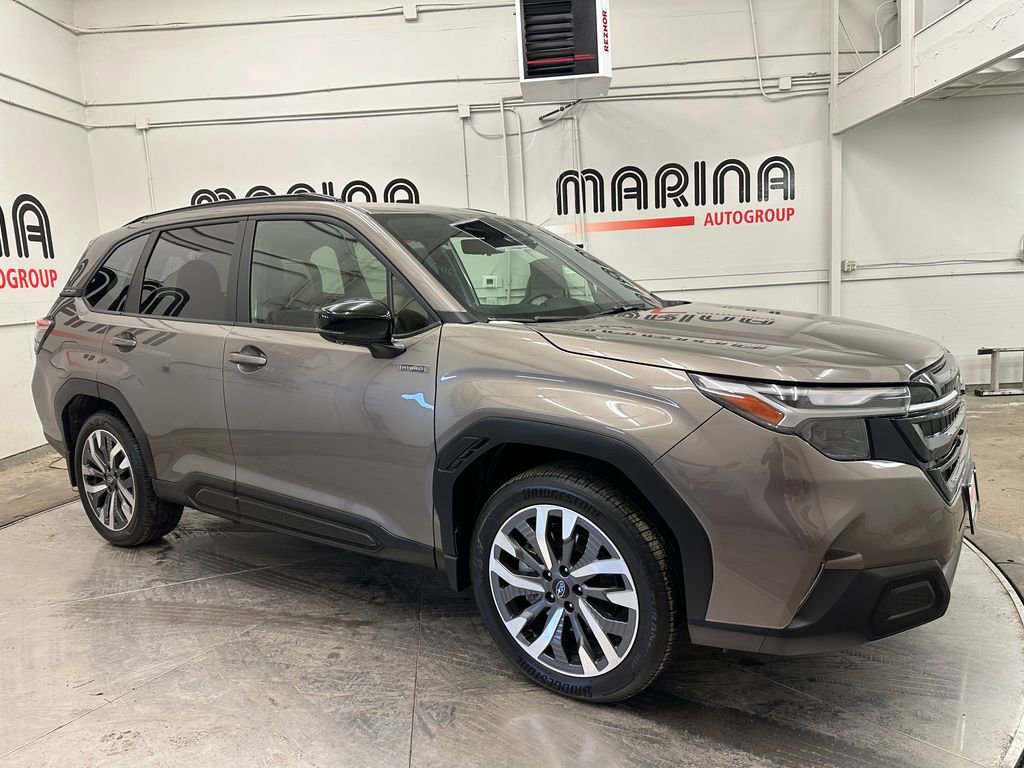 Used 2025 Subaru Forester Touring image 1