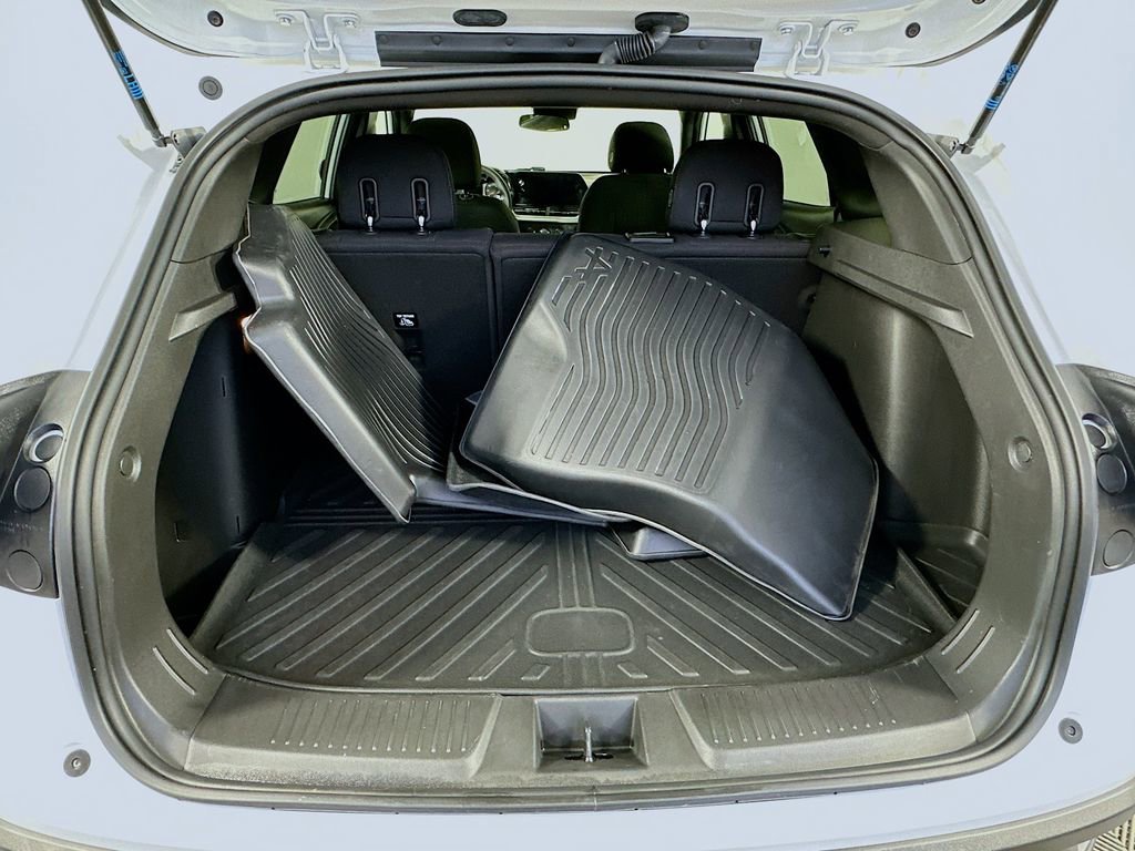 Used 2024 Chevrolet Trax RS image 24
