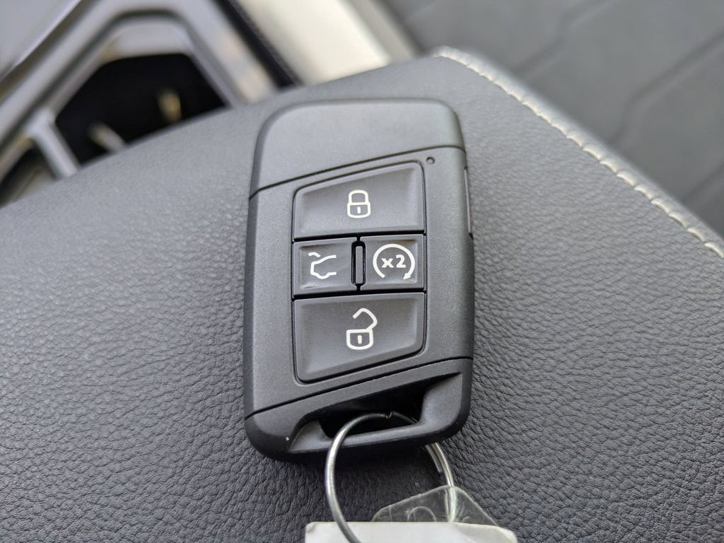 New 2026 Volkswagen Taos SE AWD/4WD image 29