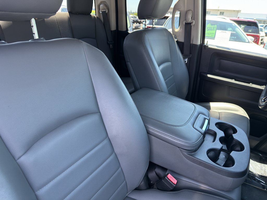 Used 2017 RAM 1500 Tradesman RWD image 19
