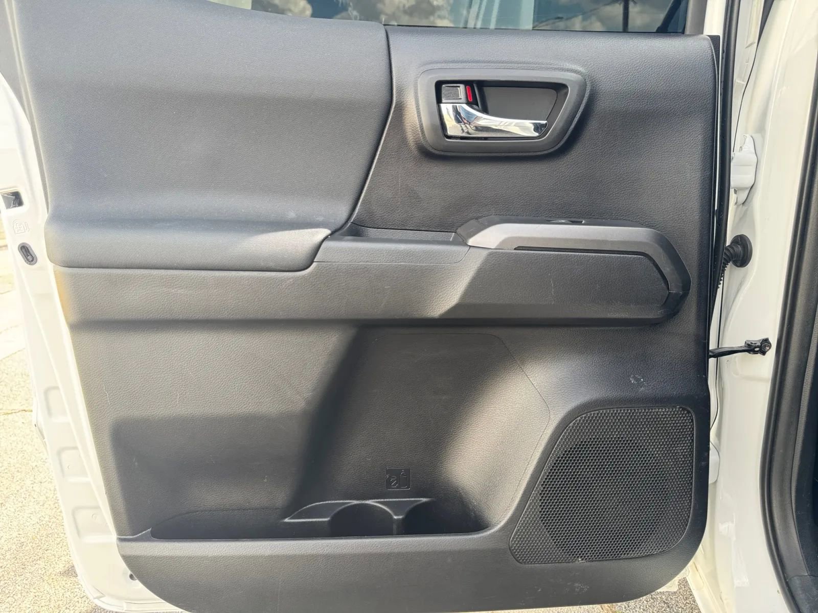 Used 2020 Toyota Tacoma TRD Off-Road image 25