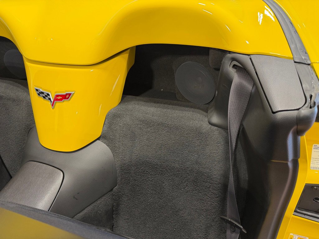 Used 2007 Chevrolet Corvette Convertible w/ Preferred Equipment Group image 21