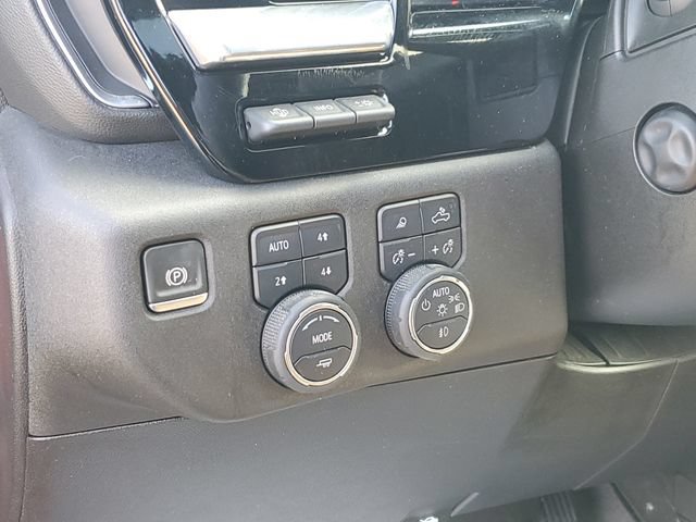 Used 2025 Chevrolet Silverado 1500 High Country AWD/4WD image 9