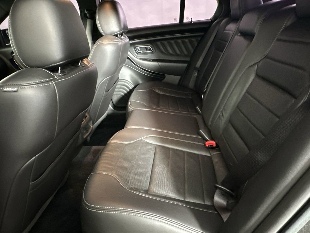 Used 2016 Ford Taurus SHO image 24