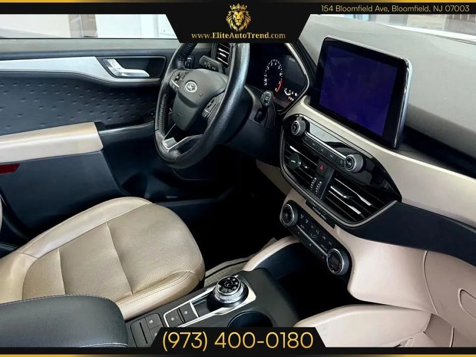 Used 2020 Ford Escape SEL image 20