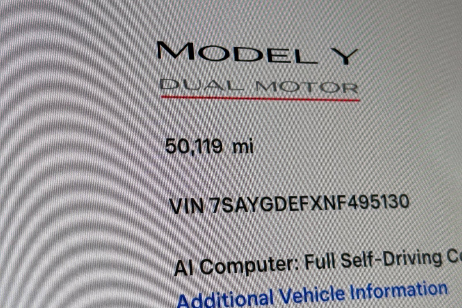 Used 2022 Tesla Model Y Performance AWD/4WD image 35