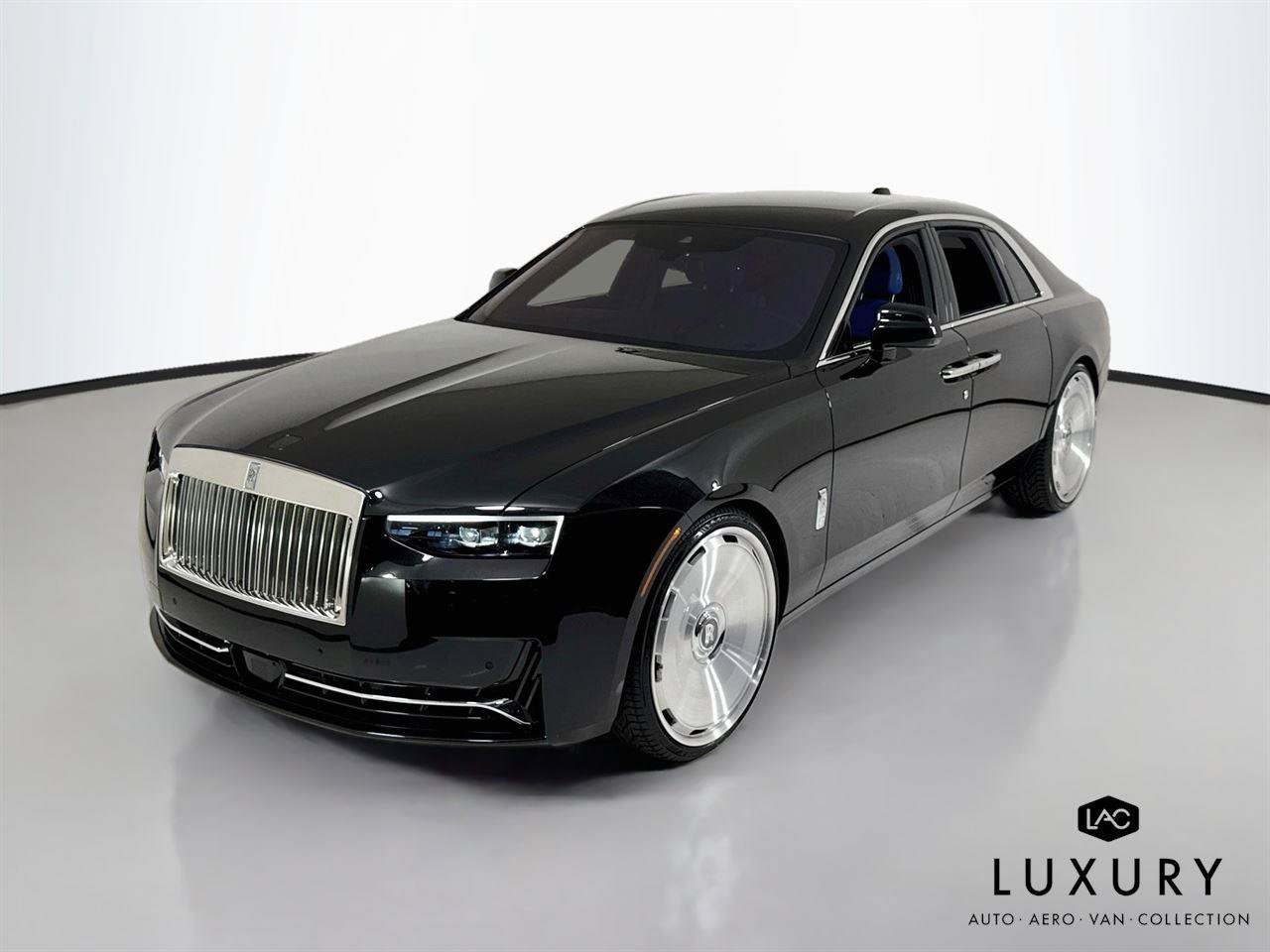Used 2025 Rolls-Royce Ghost AWD/4WD image 4