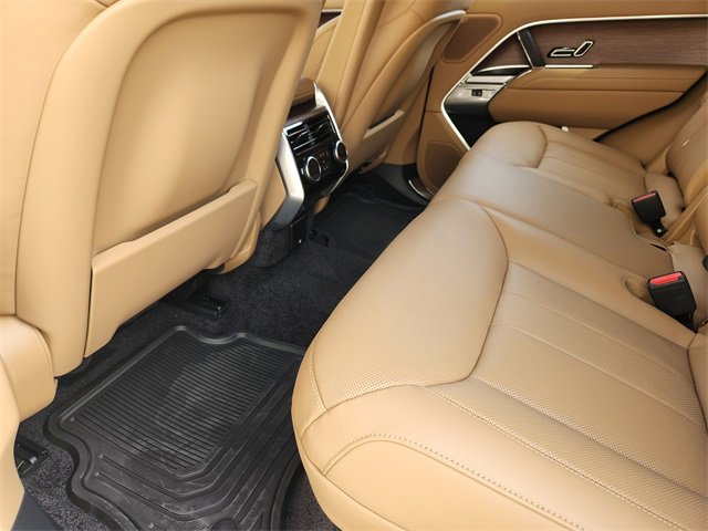 New 2025 Land Rover Range Rover SE image 20