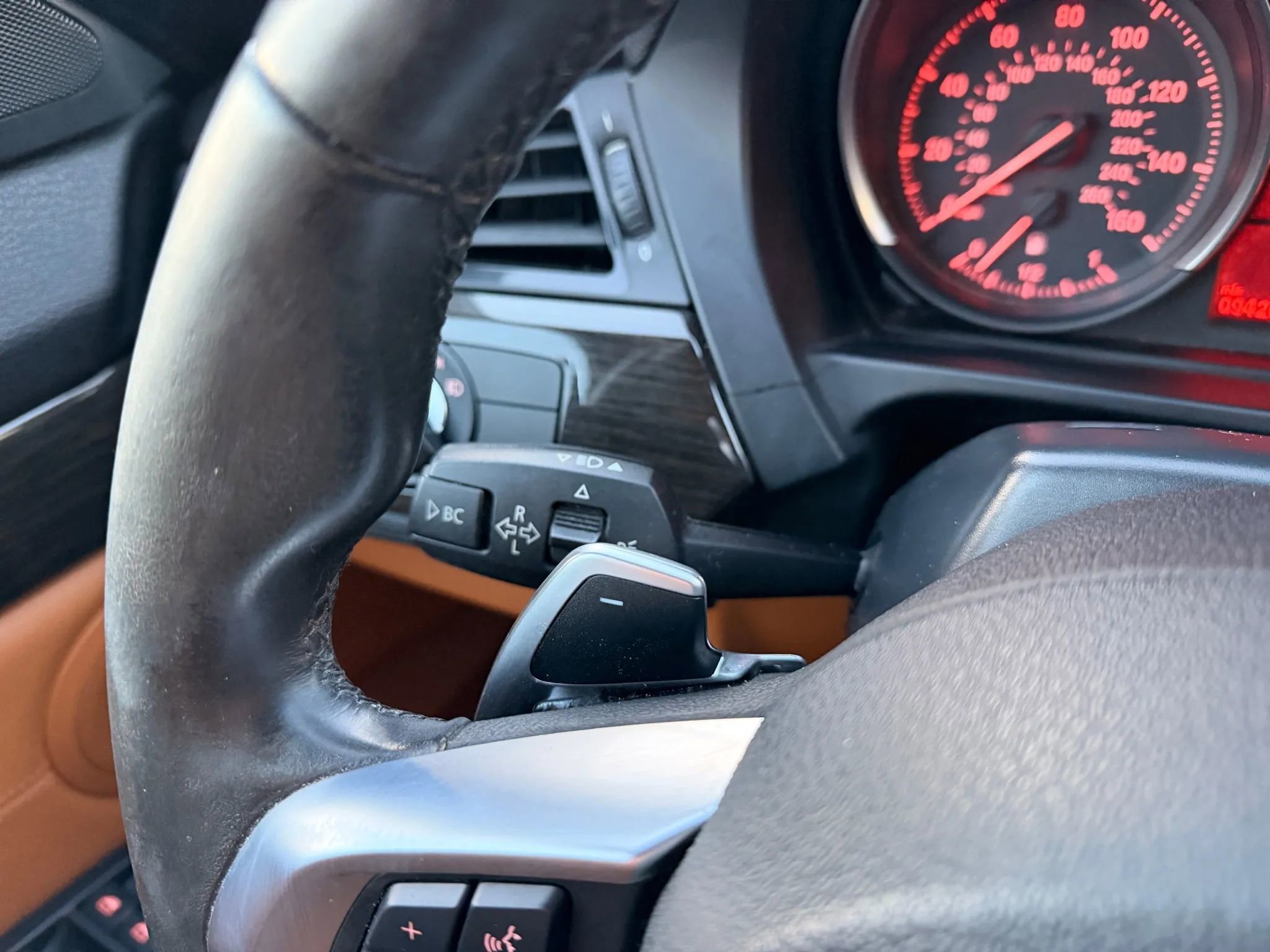 Used 2014 BMW Z4 sDrive28i RWD image 31