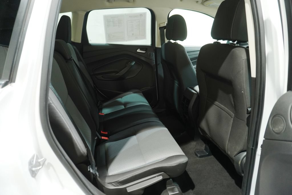 Used 2017 Ford Escape SE w/ Equipment Group 201A AWD/4WD image 15