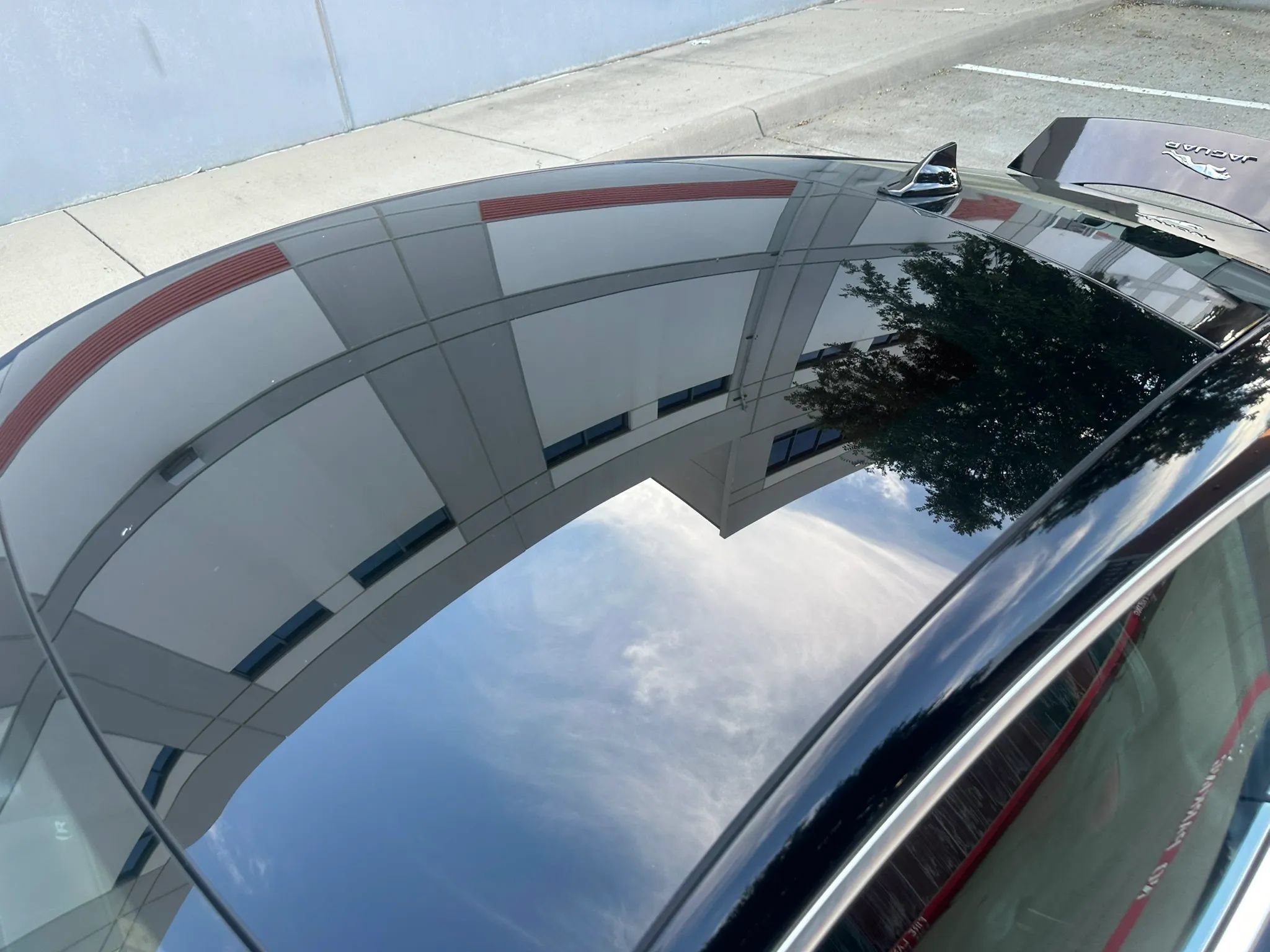Used 2015 Jaguar F-TYPE R RWD image 14