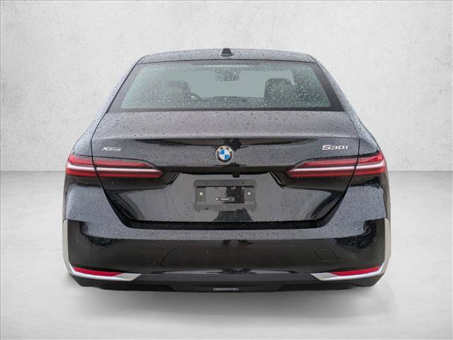 Used 2026 BMW 530i xDrive w/ Premium Package AWD/4WD image 8