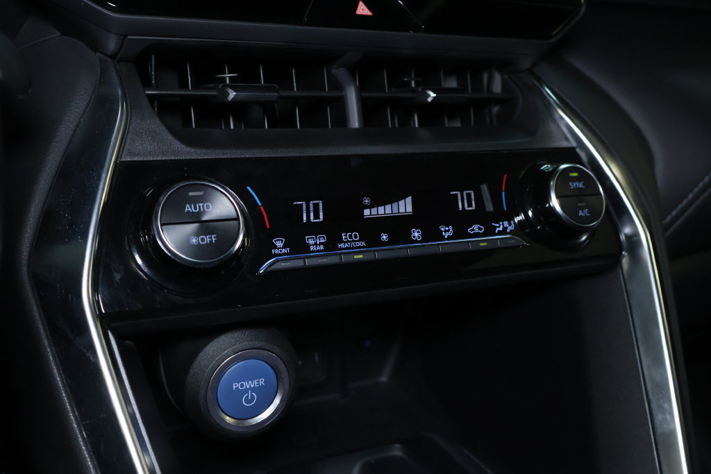 Used 2021 Toyota Venza LE AWD/4WD image 28