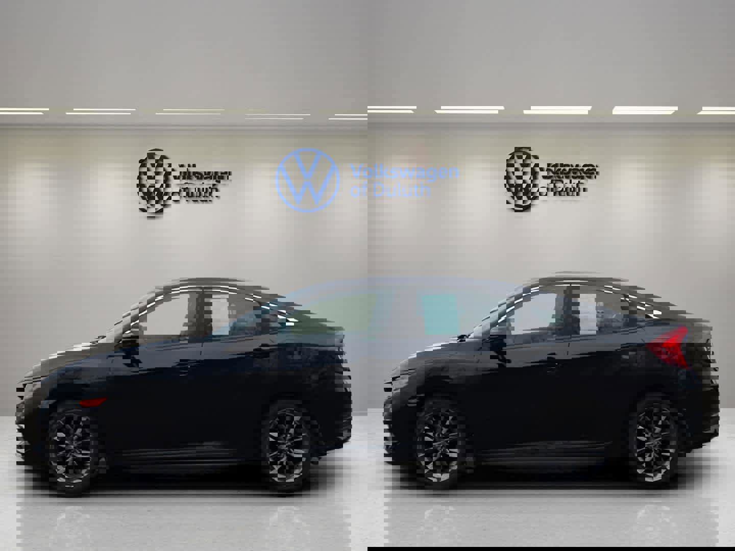 Used 2019 Honda Civic EX image 2