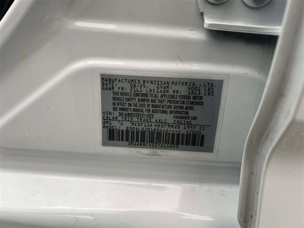 Used 2025 Nissan Sentra SV w/ All-Weather Package image 19