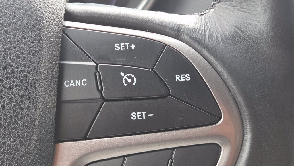 Used 2018 Jeep Grand Cherokee Altitude AWD/4WD image 30