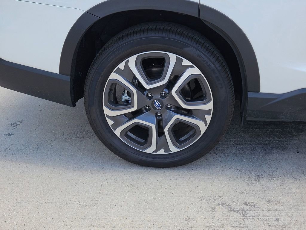 Used 2024 Subaru Ascent Limited w/ Technology Package image 10