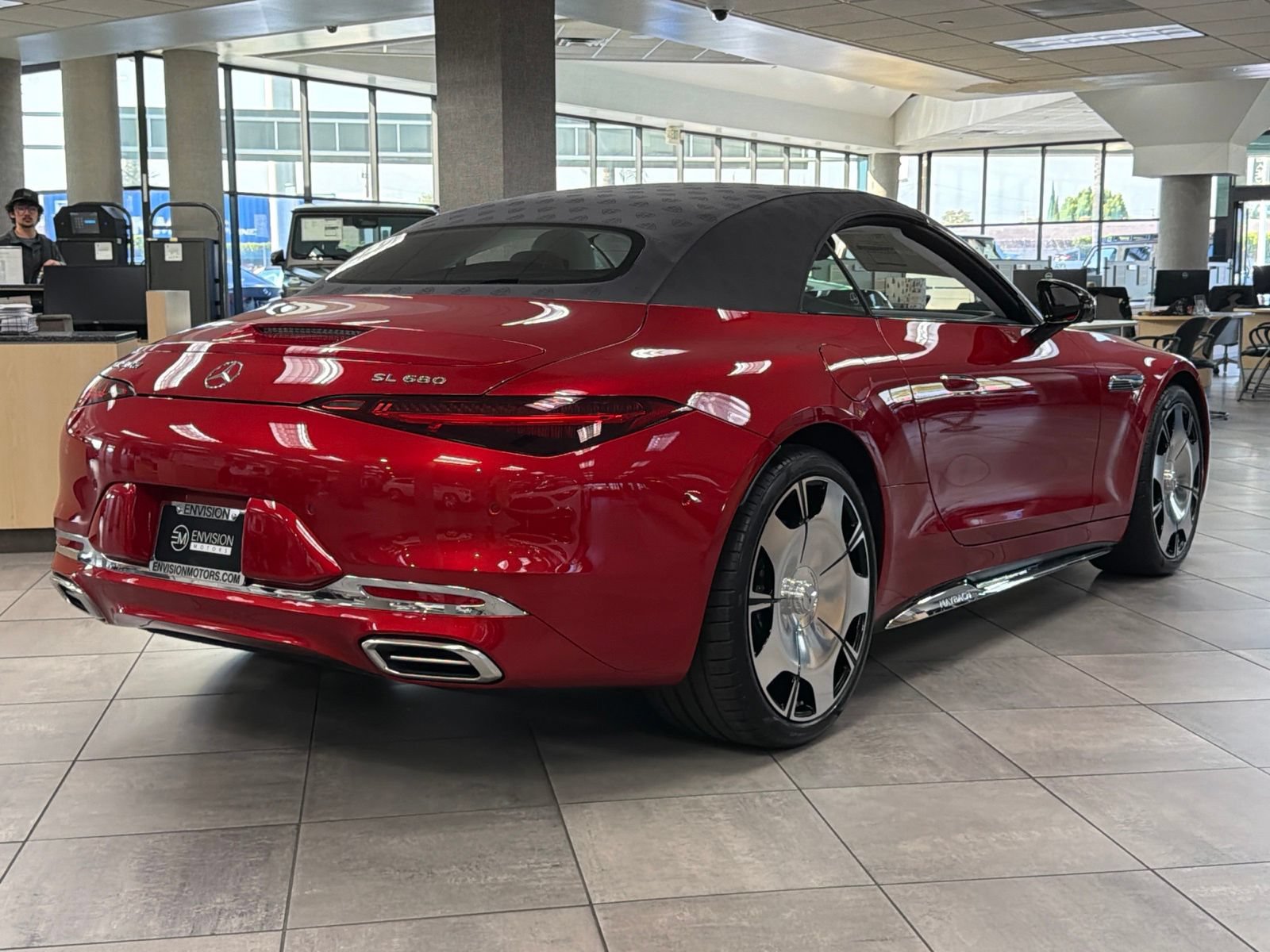 New 2026 Mercedes-Benz Maybach SL 680 image 9