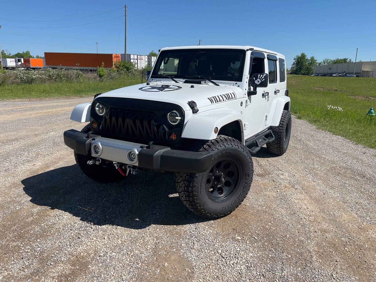 Used 2015 Jeep Wrangler Unlimited Sahara w/ Max Tow Package AWD/4WD image 2