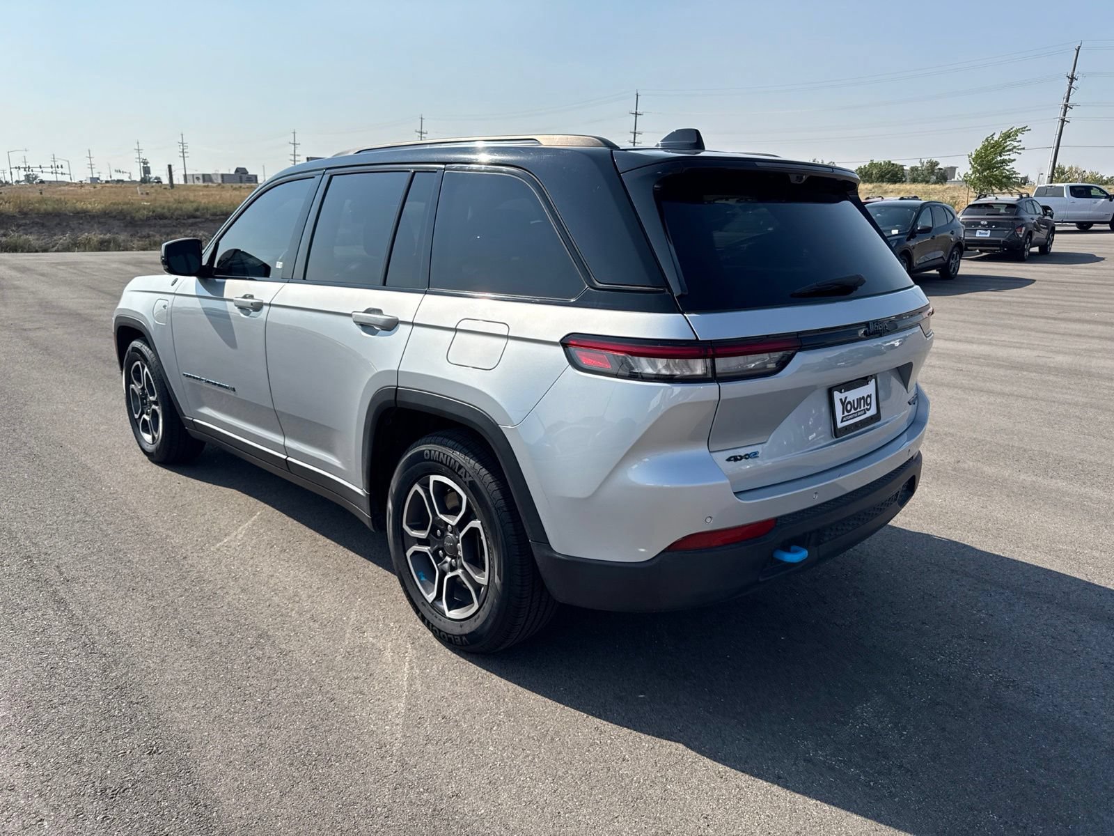 Used 2023 Jeep Grand Cherokee Trailhawk w/ Advanced Protech Group II AWD/4WD image 5