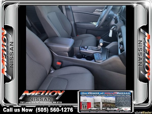 Used 2023 Kia Sportage LX image 9