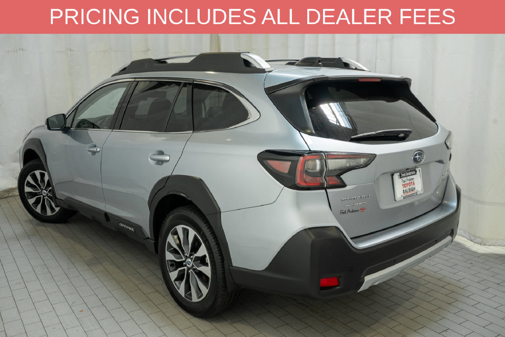 Used 2023 Subaru Outback Touring XT AWD/4WD image 3