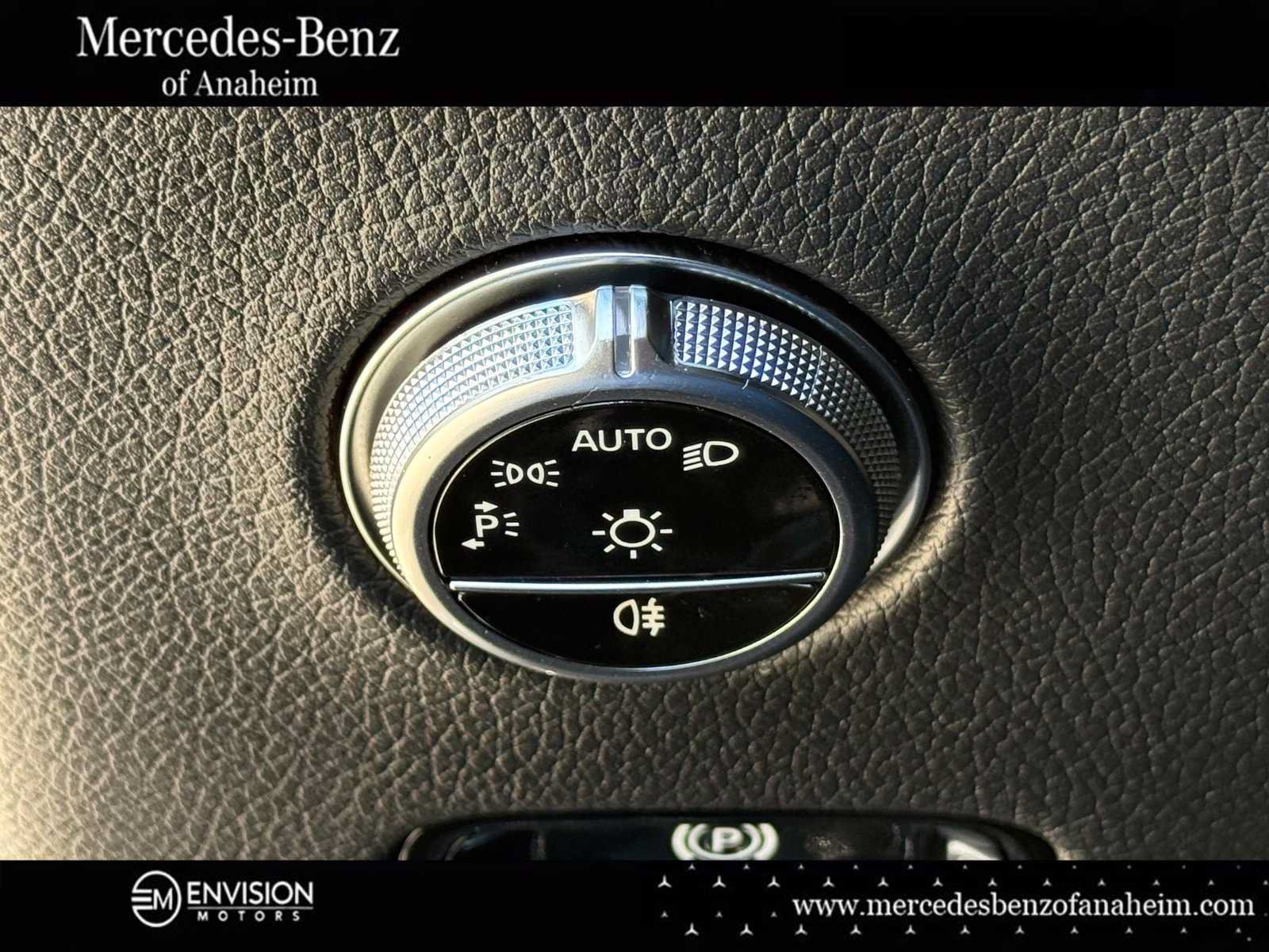 Used 2026 Mercedes-Benz GLC 300 image 29