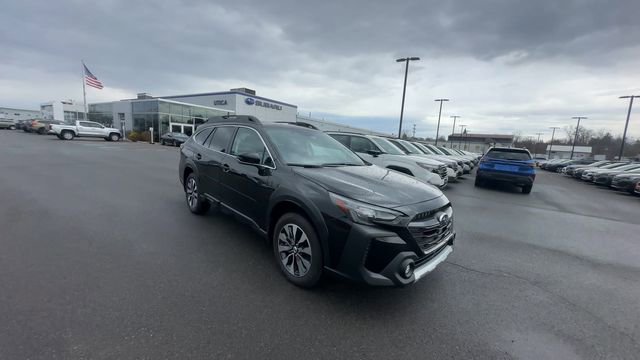 Used 2025 Subaru Outback Limited AWD/4WD image 2