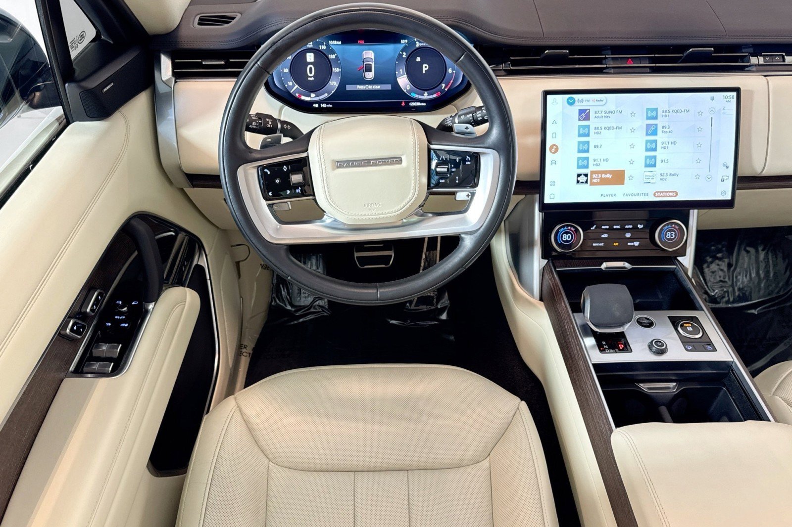 Used 2023 Land Rover Range Rover SE image 20