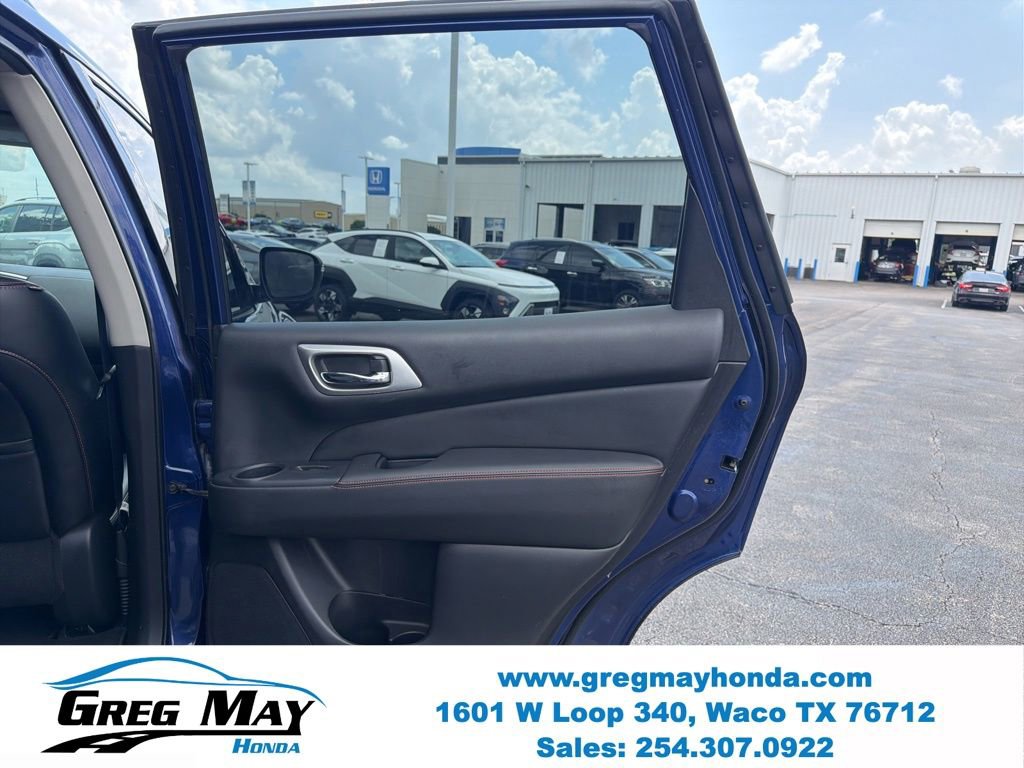 Used 2019 Nissan Pathfinder SL FWD image 30
