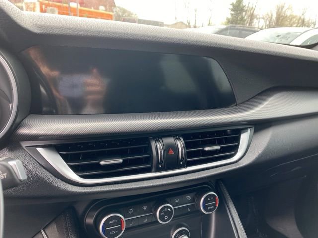 Used 2018 Alfa Romeo Stelvio Ti Sport image 14