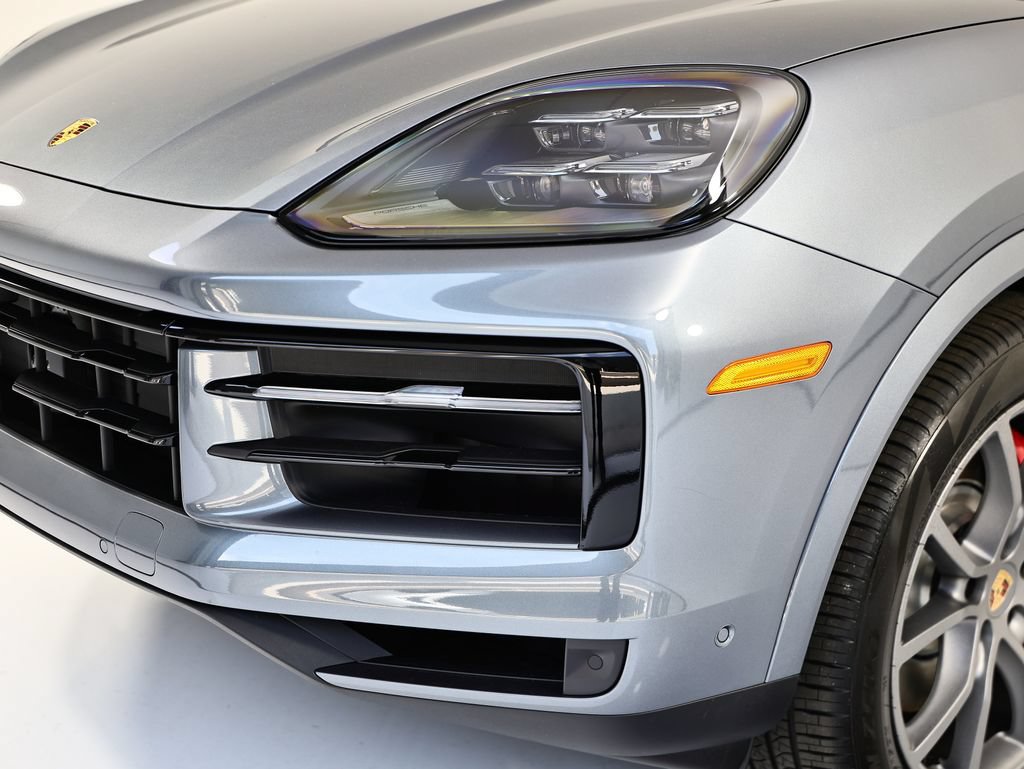 New 2026 Porsche Cayenne S AWD/4WD image 11