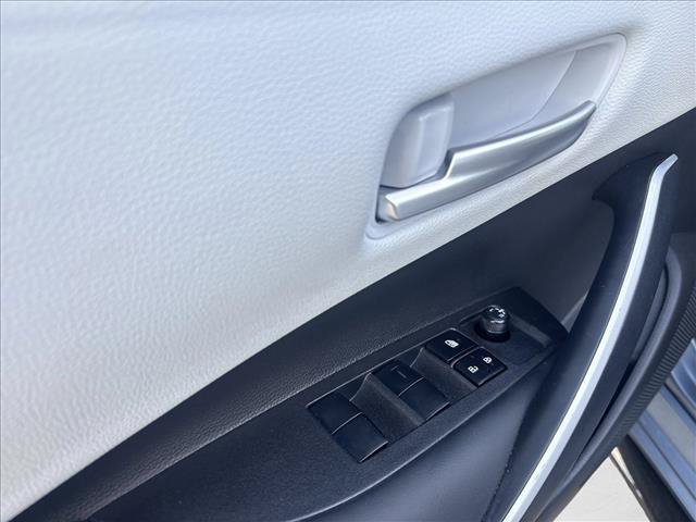 Certified 2025 Toyota Corolla SE FWD image 12