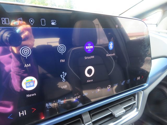 Used 2025 Chevrolet Equinox EV LT w/ Convenience Package II FWD image 25